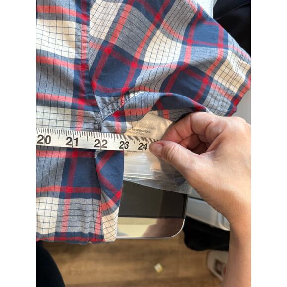 Noble Outfitters Men's Short Sleeve Button Up Shirt Plaid Blue Red Size Large - Picture 3 of 5